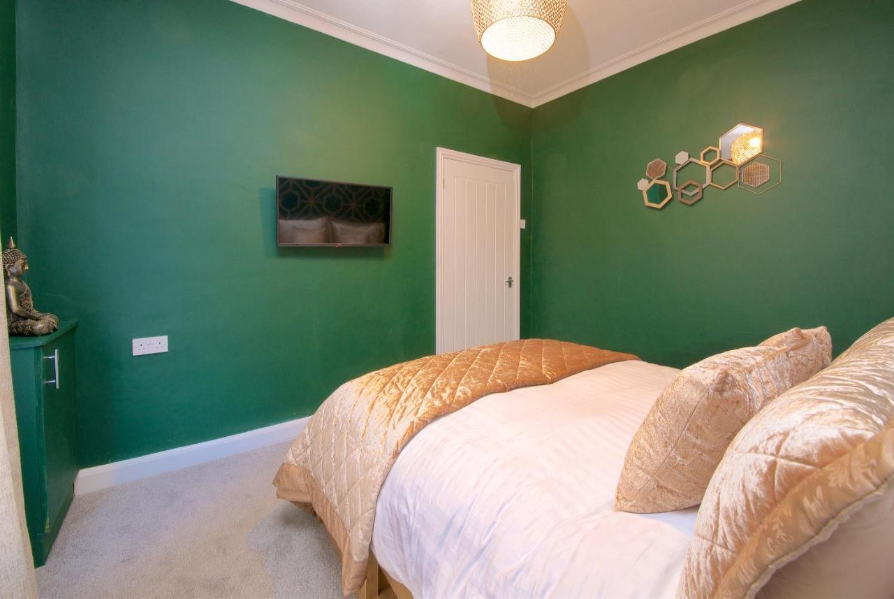 Ideal Abode Leonard Chester Luaran gambar
